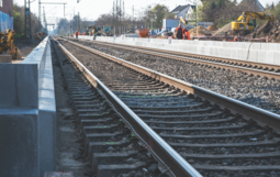 Neue Bahnsteigkanten am Bahnhof Leverkusen-Manfort